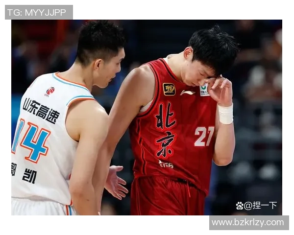 CBA精彩对决山东队挑战浙江队直播盛况全程回顾与分析